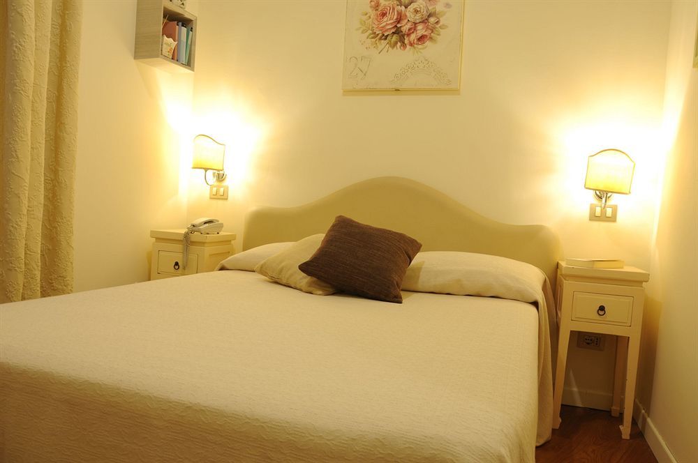 95 Rooms In روما المظهر الخارجي الصورة